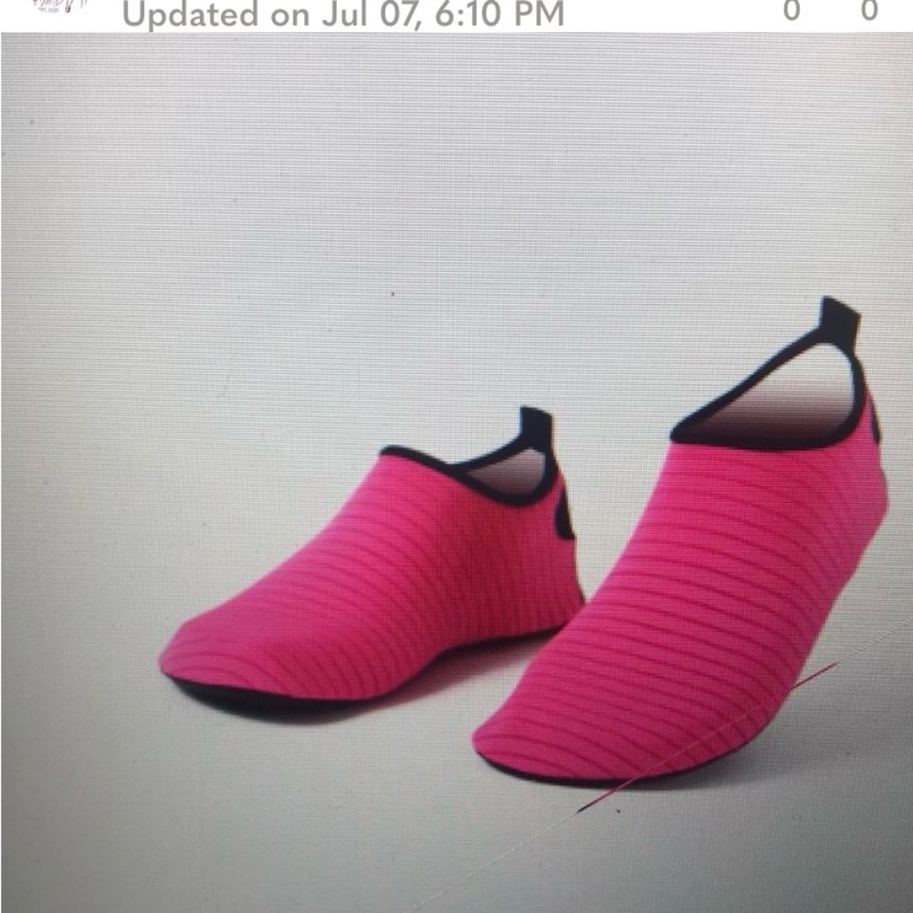 NWT! Unisex Adults and children
Barefooted Sport water Shoes